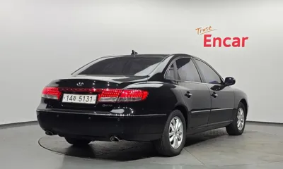 Hyundai Grandeur 2010, 123682 км, за 2280.13 USD