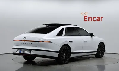 Hyundai Grandeur 2023, 22179 км, за 23044.86 USD