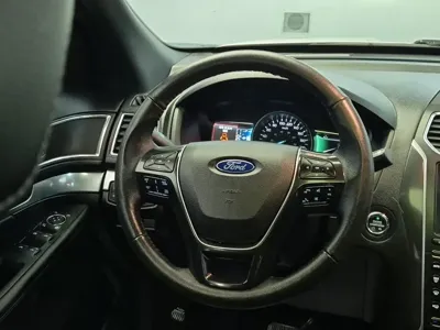 Ford Explorer 2018, 45745 км, за 11304.68 USD - фото 9