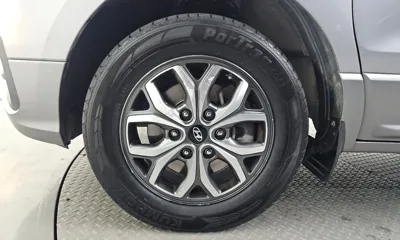 Hyundai Starex 2018, 371716 км, за 8467.9 USD