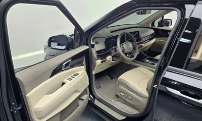 Kia Canival 2025, 24218 км, за 65140.1 USD - фото 11