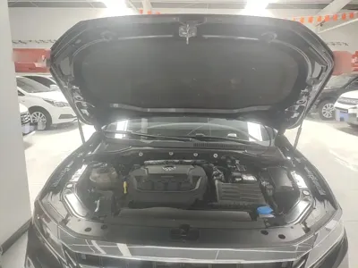 Volkswagen Passat 2020, 75600 км, за 12109.83 USD - фото 16