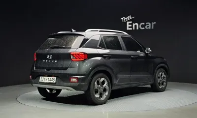 Hyundai Venue 2020, 89964 км, за 8790.78 USD
