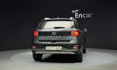 Hyundai Venue 2020, 89964 км, за 8790.78 USD