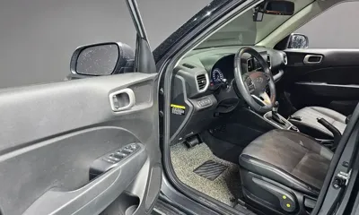 Hyundai Venue 2020, 89964 км, за 8775.92 USD - фото 11
