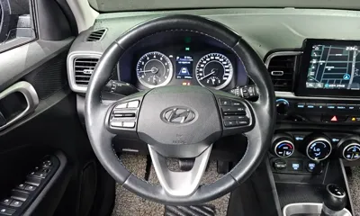 Hyundai Venue 2020, 89964 км, за 8775.92 USD - фото 12