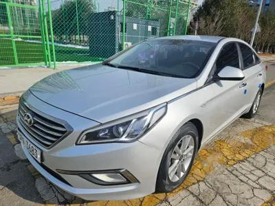 Hyundai Sonata 2015, 138190 км, за 4588.42 USD