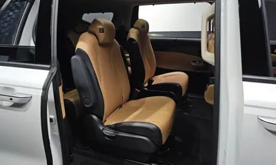 Kia Canival 2023, 81541 км, за 16742.68 USD - фото 26