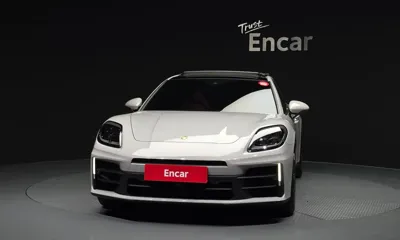 Porsche Panamera 2024, 10197 км, за 661019.77 USD