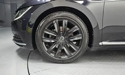 Volkswagen Arteon 2019, 71706 км, за 14375.74 USD