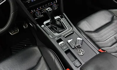 Volkswagen Arteon 2019, 71706 км, за 14260.59 USD - фото 9