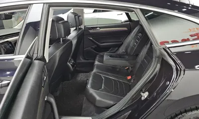 Volkswagen Arteon 2019, 71706 км, за 14260.59 USD - фото 12