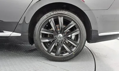 Volkswagen Arteon 2019, 71706 км, за 14260.59 USD - фото 21