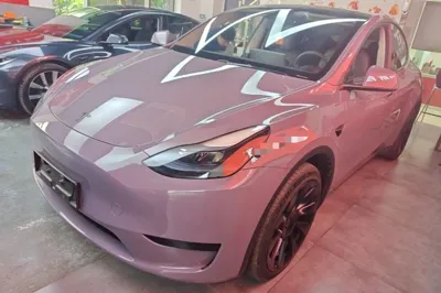 Tesla Model Y · 2023 год
