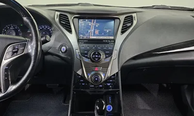 Hyundai Grandeur 2011, 167493 км, за 3479.06 USD - фото 16