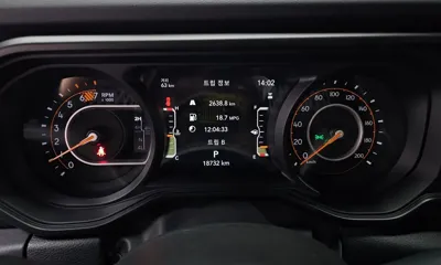 Jeep Wrangler 2025, 18732 км, за 40370.22 USD - фото 8