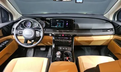 Kia Canival 2023, 81386 км, за 15747.67 USD - фото 7