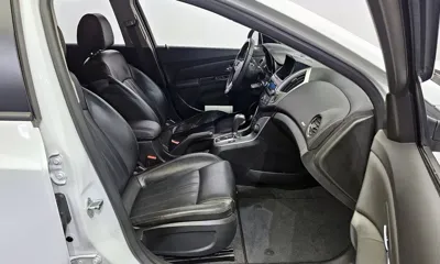 ChevroletGMDaewoo Cruze 2016, 125532 км, за 2364.69 USD - фото 11