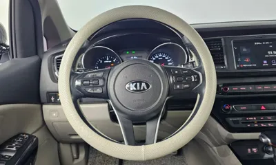 Kia Canival 2019, 119758 км, за 10083.28 USD - фото 13