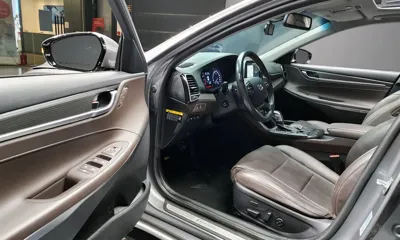 Hyundai Grandeur 2017, 115036 км, за 8664.5 USD - фото 10