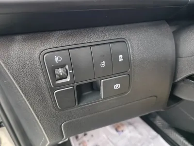 Hyundai Staria 2025, 7322 км, за 17876.87 USD - фото 6