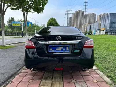Nissan Teana 2016, 103000 км, за 5282.62 USD