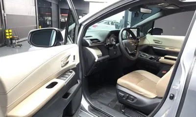 Toyota Sienna 2021, 79427 км, за 29210.98 USD - фото 10