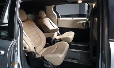 Toyota Sienna 2021, 79427 км, за 29210.98 USD - фото 12