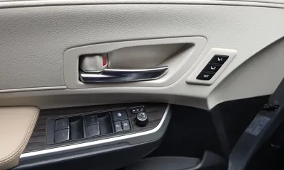 Toyota Sienna 2021, 79427 км, за 29210.98 USD - фото 30