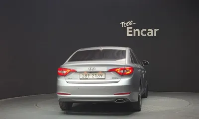 Hyundai Sonata 2015, 44331 км, за 5430.46 USD