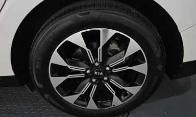 Kia Canival 2021, 157843 км, за 15165.55 USD