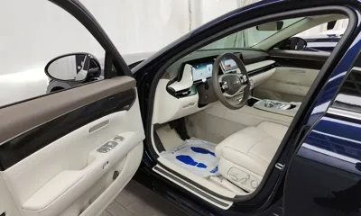 Genesis G90 2023, 5895 км, за 41618.76 USD - фото 10