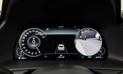 Hyundai Sonata 2023, 60379 км, за 16451.93 USD - фото 8