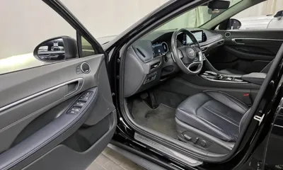 Hyundai Sonata 2023, 60379 км, за 16451.93 USD - фото 10