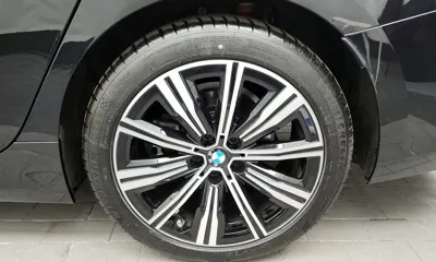 BMW 3-Series 2025, 6657 км, за 28344.89 USD