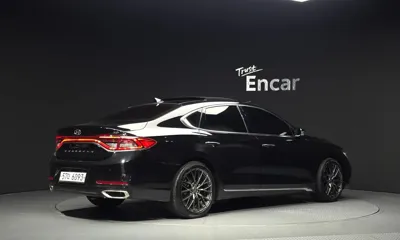 Hyundai Grandeur 2017, 175373 км, за 7410.78 USD