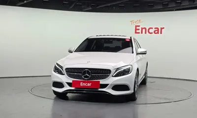 Mercedes-Benz C-Class 2017, 69493 км, за 10749.19 USD