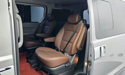 Hyundai Starex 2017, 41767 км, за 8013.66 USD - фото 11