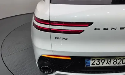 Genesis GV70 2021, 46155 км, за 25287.65 USD - фото 23