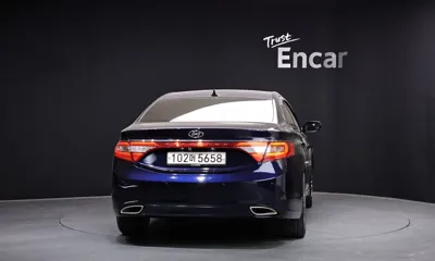 Hyundai Grandeur 2012, 79094 км, за 3809.77 USD