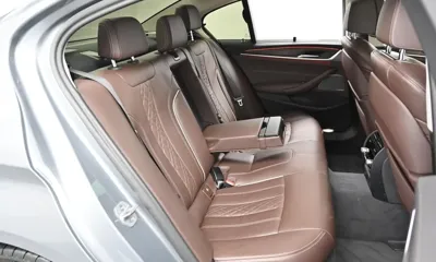 BMW 5-Series 2023, 52167 км, за 24944.2 USD - фото 12