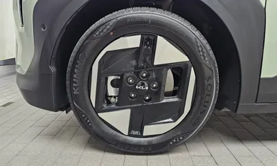 Kia EV3 2025, 18385 км, за 25075.49 USD
