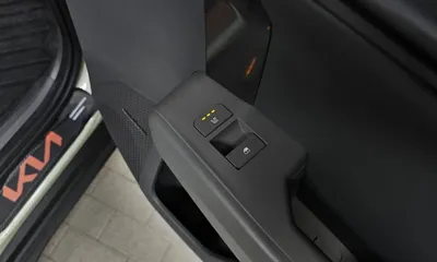 Kia EV3 2025, 18385 км, за 25075.49 USD - фото 29