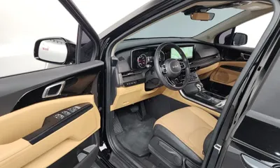 Kia Canival 2023, 14597 км, за 17509.08 USD - фото 10