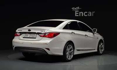 Hyundai Sonata 2014, 141884 км, за 2953.92 USD