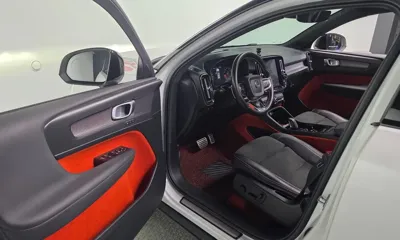 Volvo XC40 2020, 94390 км, за 14403.7 USD - фото 11