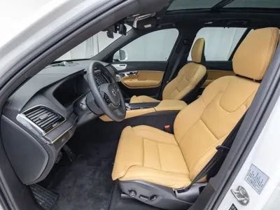 Volvo XC90 2025, 5947 км, за 49888.41 USD - фото 9