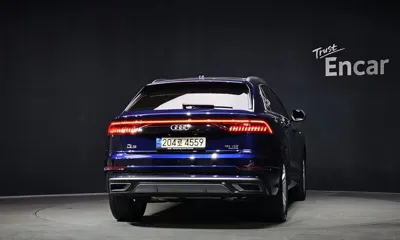 Audi Q8 2021, 65957 км, за 37285.02 USD