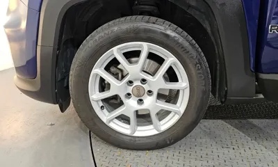 Jeep Renegade 2021, 44860 км, за 10463.57 USD