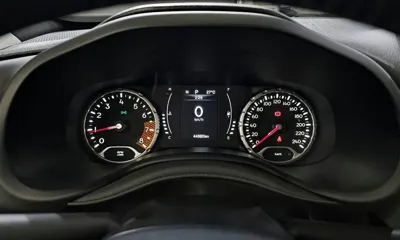 Jeep Renegade 2021, 44860 км, за 10463.57 USD - фото 8